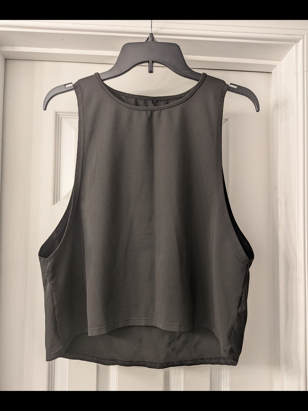 Black Sleeveless Crop Tank Top